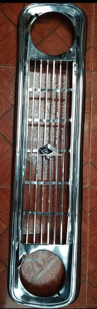 Persiana R4 cromada sencilla 